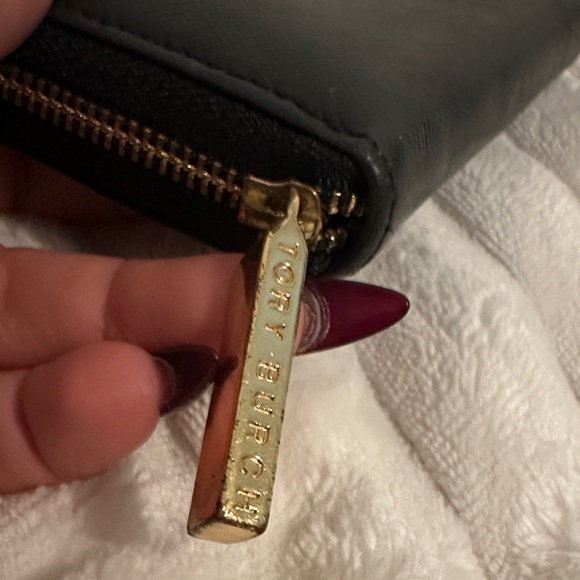 Tory Burch Black Leather Wallet - Picture 3 of 6
